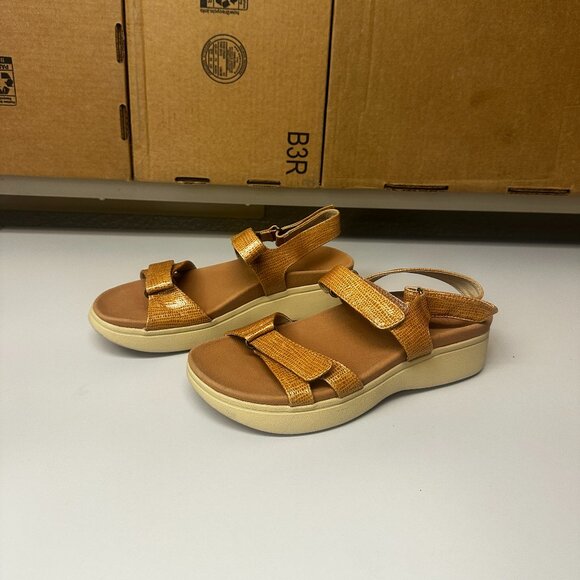 Vionic Nuala sandals - tan - size 7.5 - Picture 1 of 6